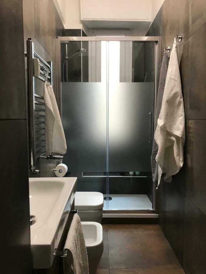 位于阿皮奥拉丁裔的2卧室公寓-58平方米|带1个独立浴室 罗马 外观 照片